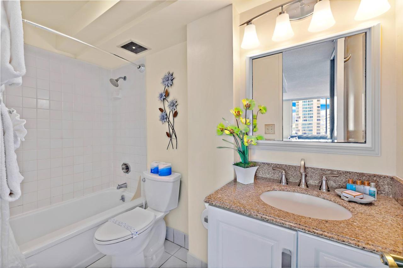 Pacific Monarch - 1 Bedroom - Ocean And City Views! Χονολουλού Εξωτερικό φωτογραφία